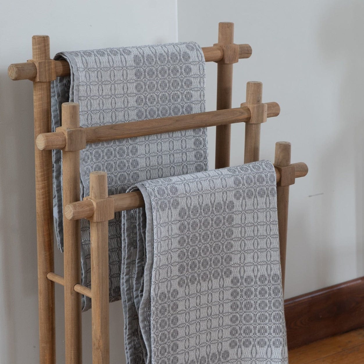 Tofino Blanket/Towel Rack - LndmarkClub USA